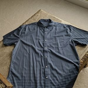 Silky button down - XL